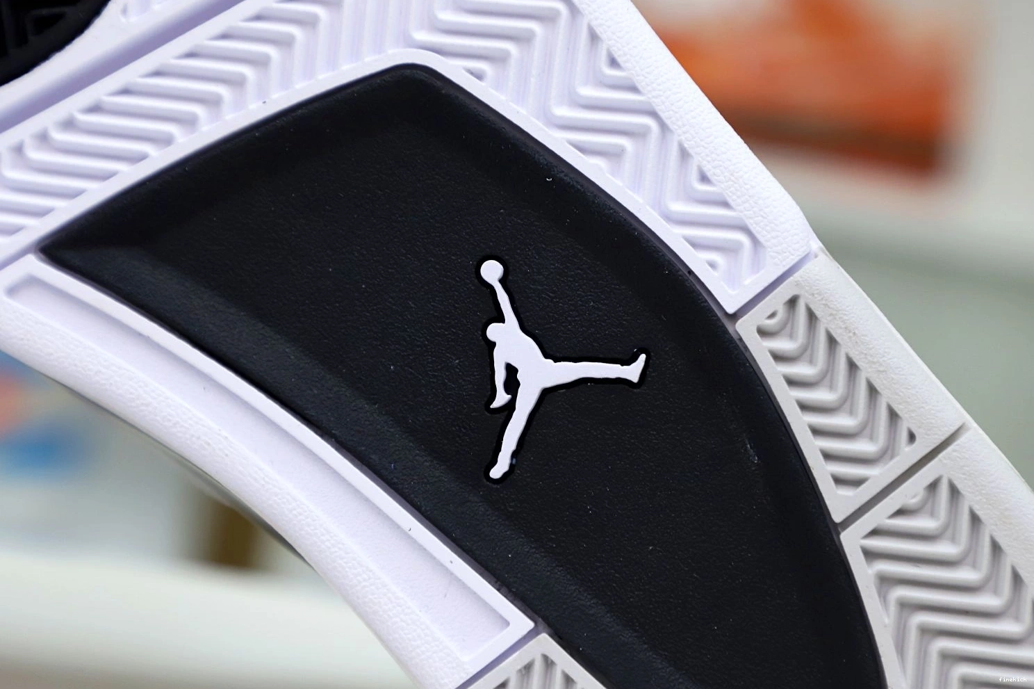 BLACK AIR MILITARY 4 JORDAN 0226